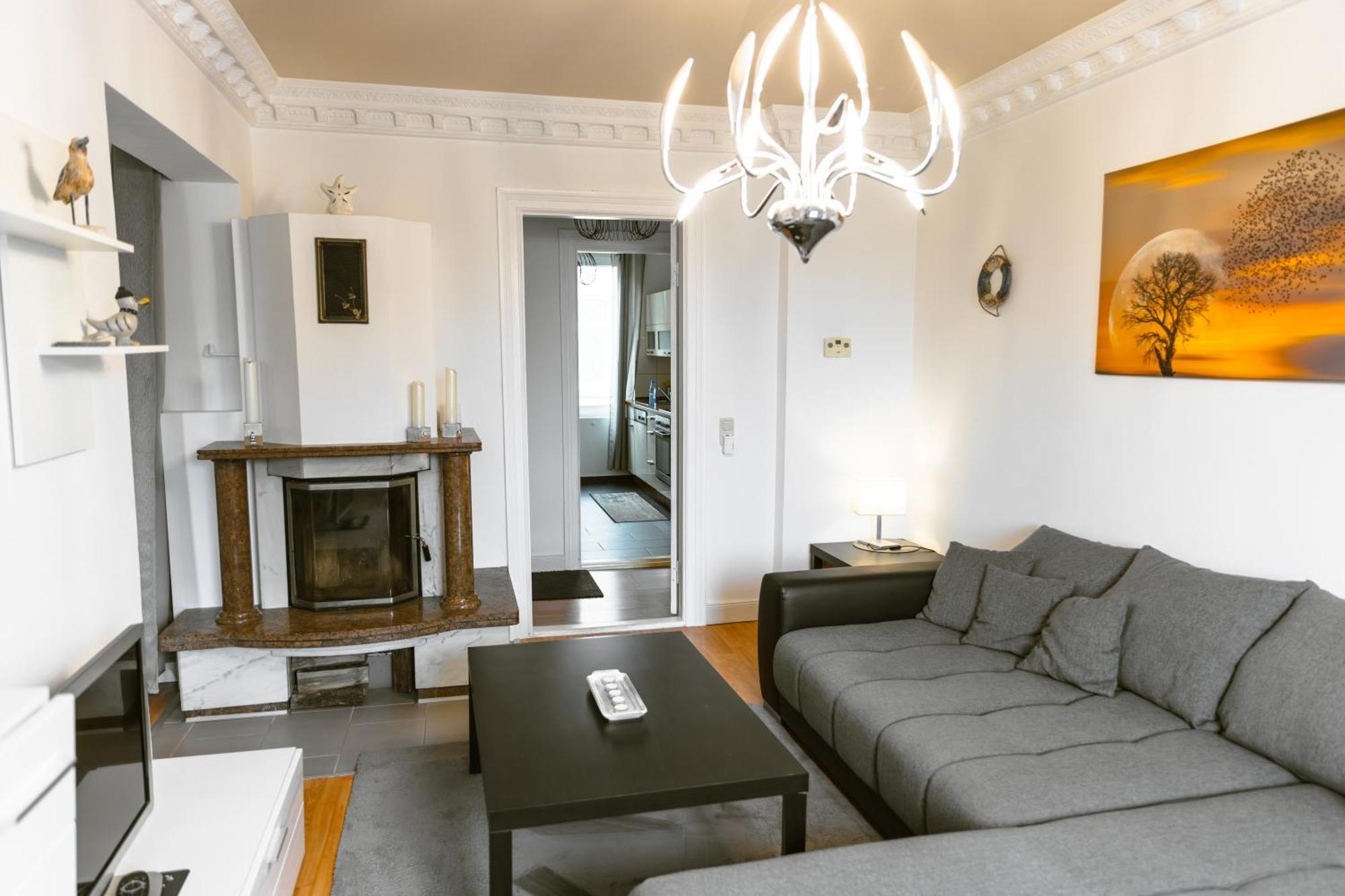 Exklusives Apartment Im Historischen Wohnhaus Mit Kamin, Bad & Viel Platz Bremerhaven Luaran gambar