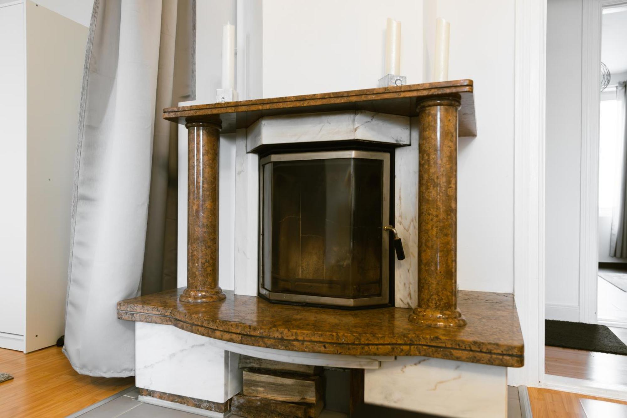 Exklusives Apartment Im Historischen Wohnhaus Mit Kamin, Bad & Viel Platz Bremerhaven Luaran gambar
