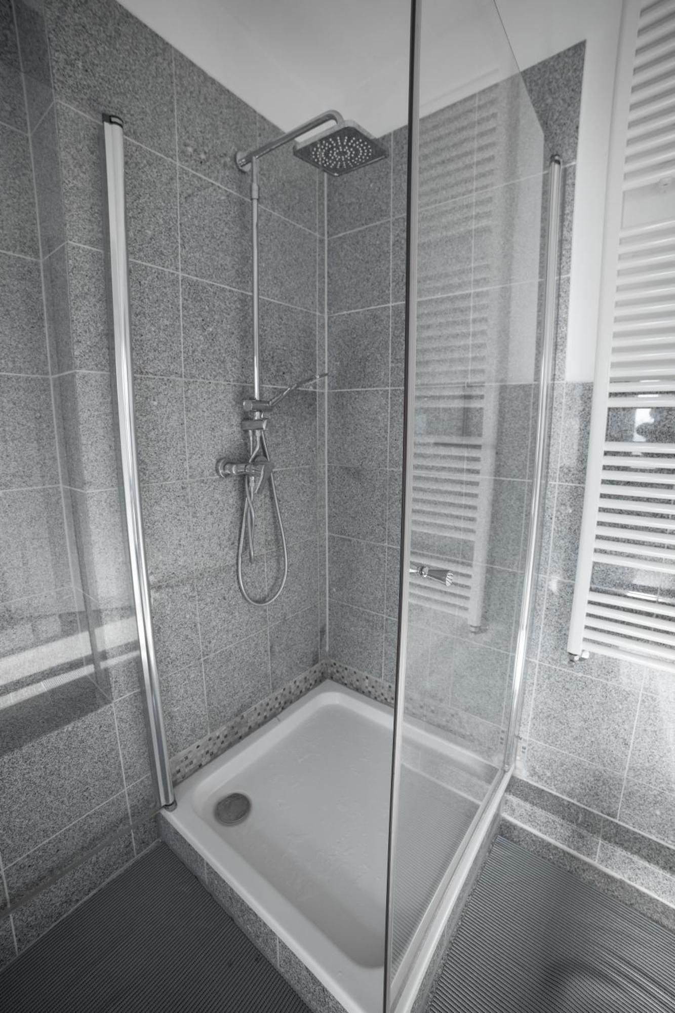 Exklusives Apartment Im Historischen Wohnhaus Mit Kamin, Bad & Viel Platz Bremerhaven Luaran gambar